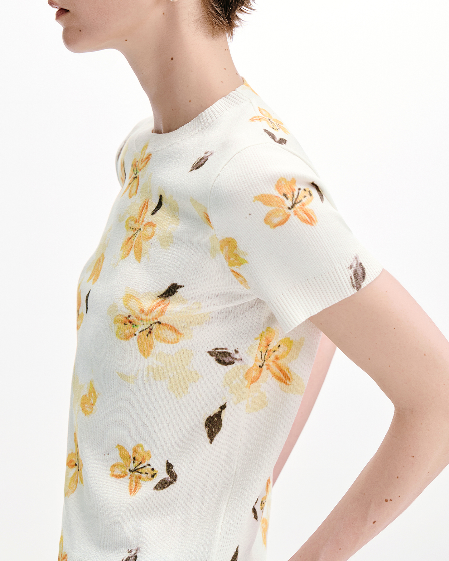 Alstroemeria Print Knit Tee – Linen-Blend