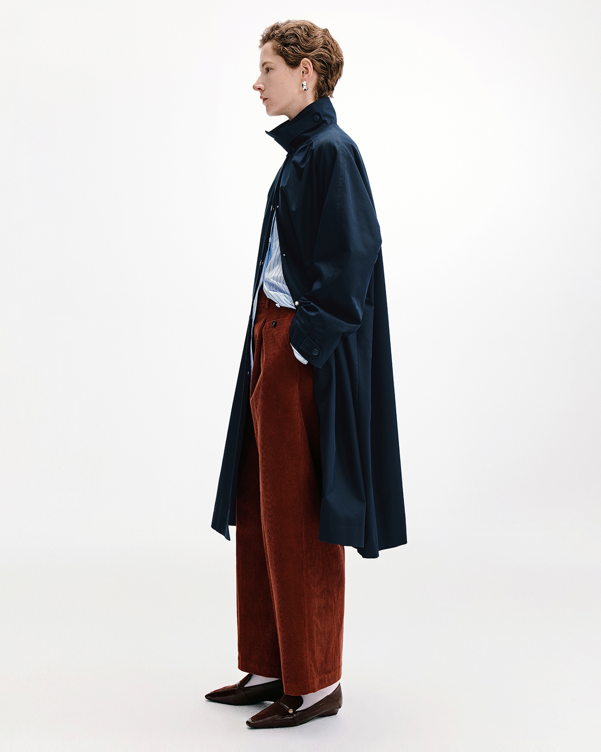 Tassel-Detail Corduroy Trousers – Cropped Straight