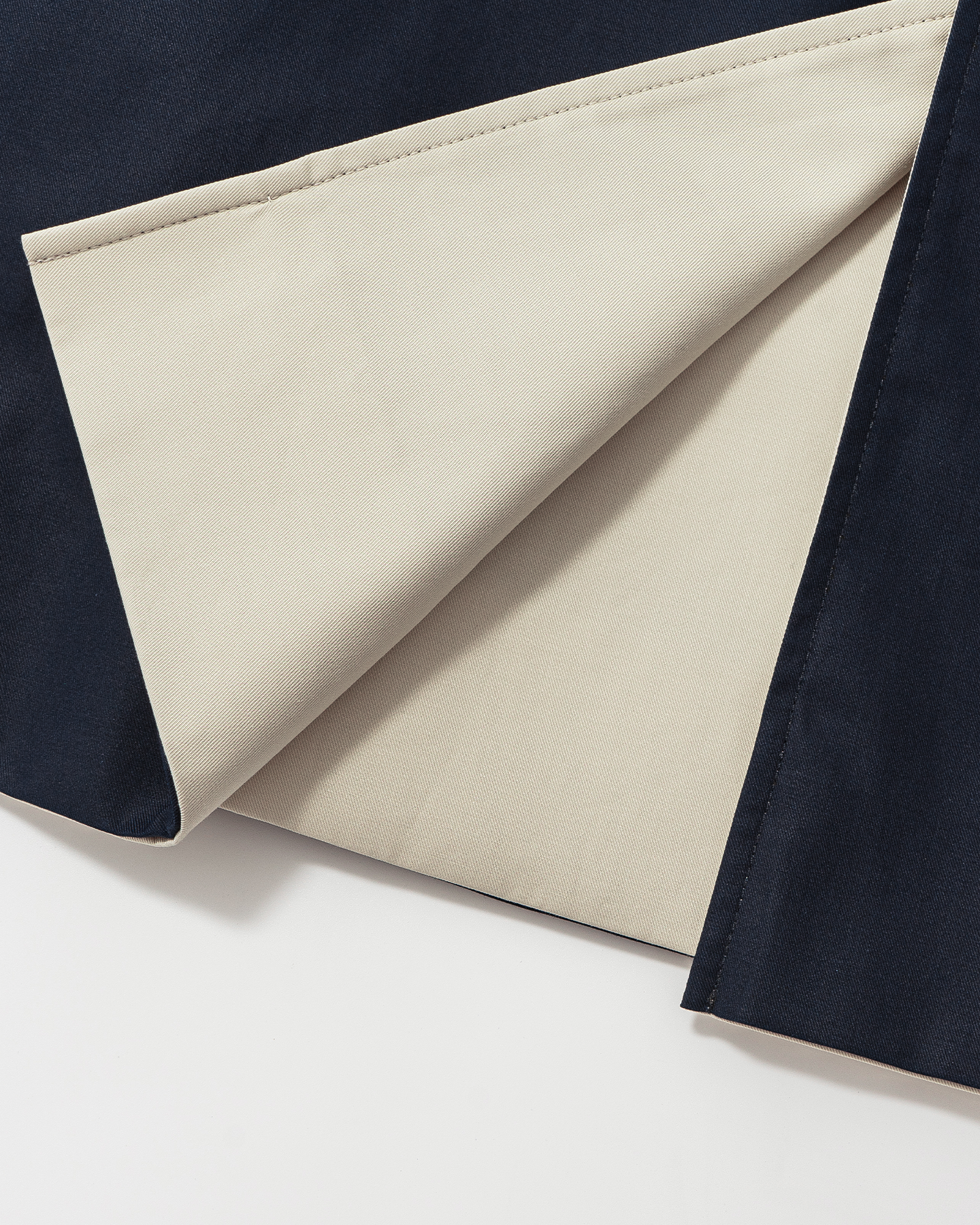 Reversible Color-Block Trench