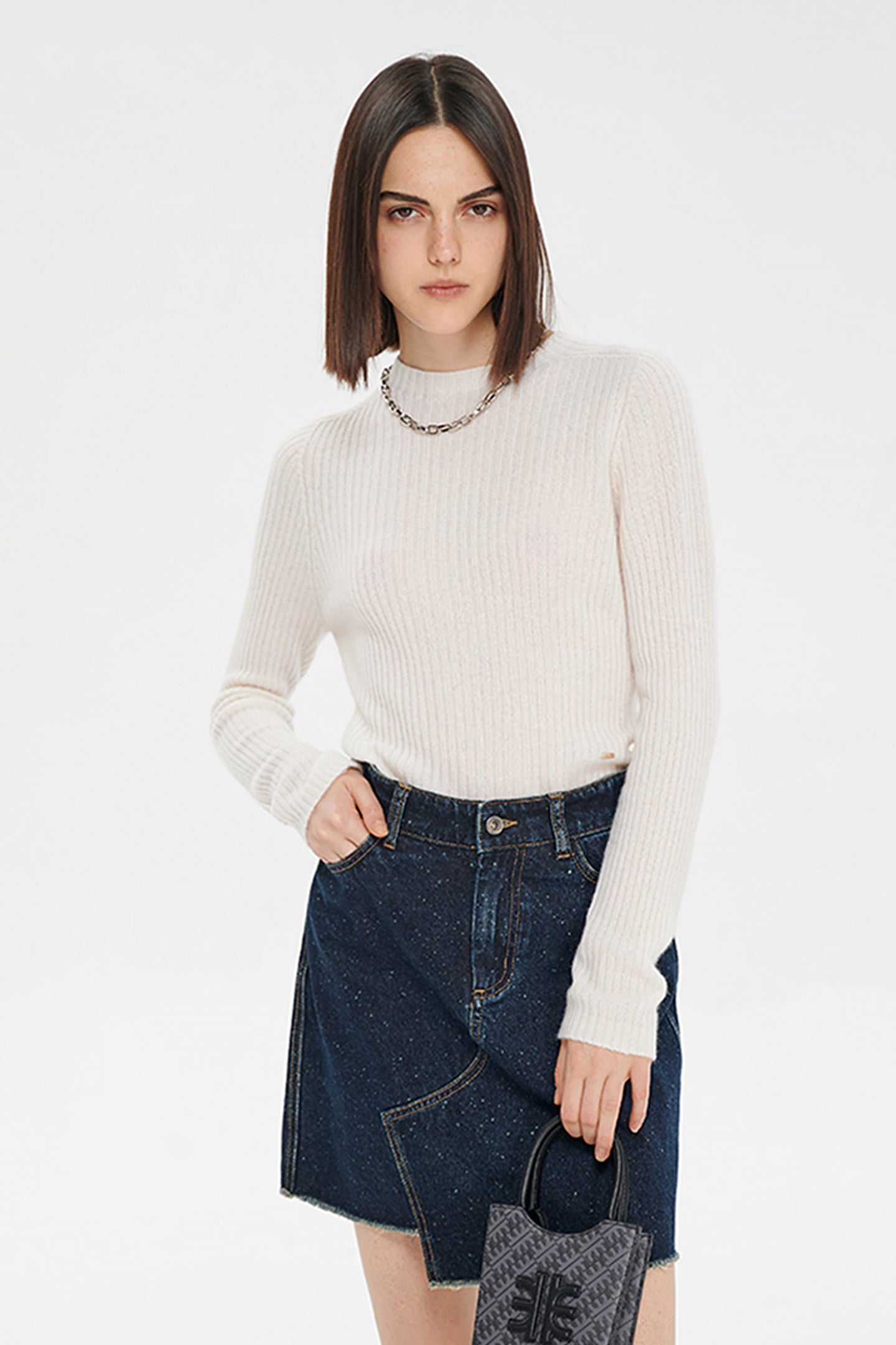 SELFWHO Seamless Knitted Cashmere Sweater