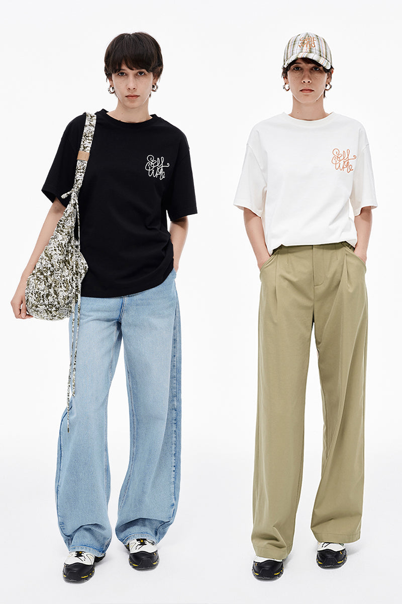 Contrast Color Embroidered Short-Sleeved T-Shirt