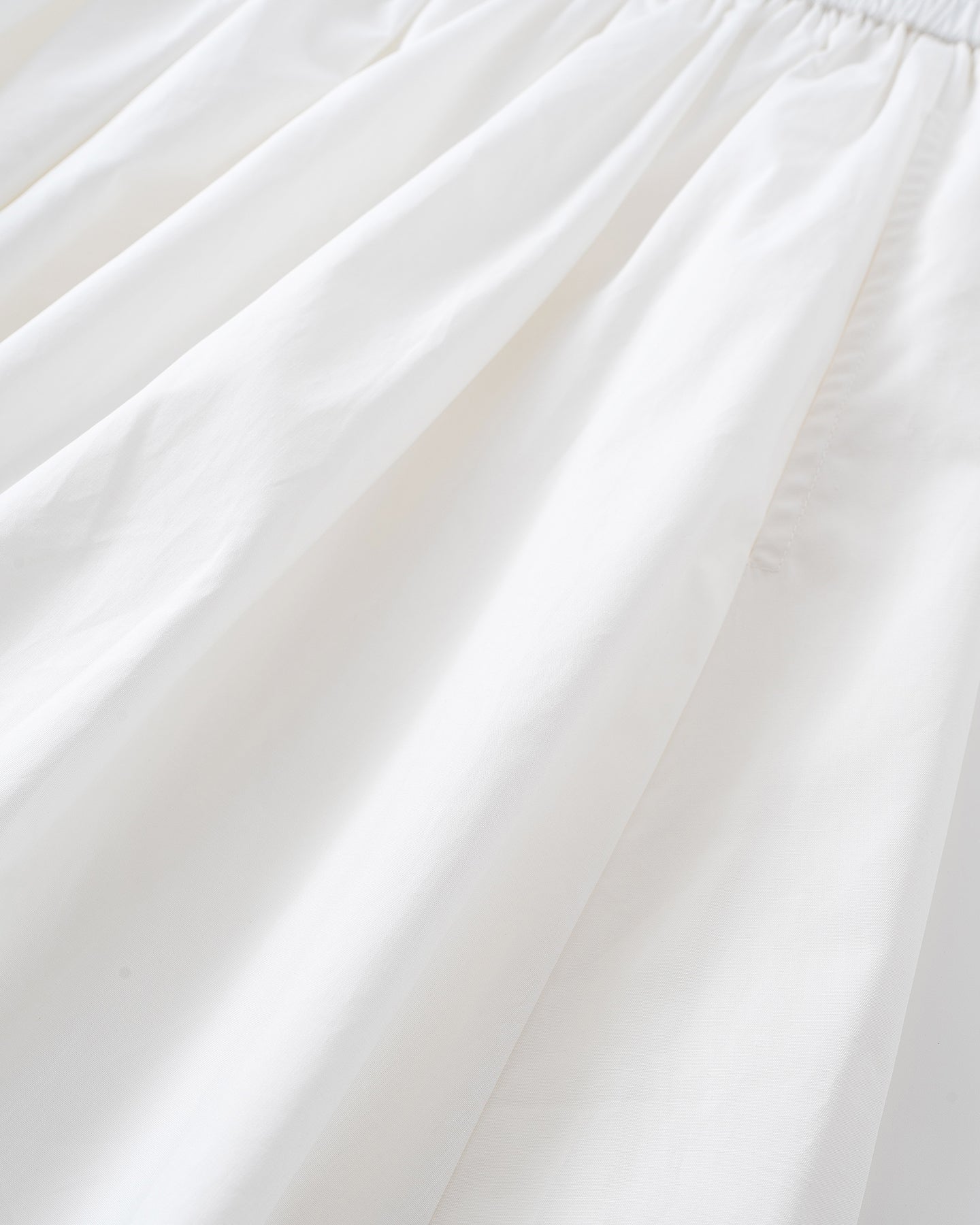 New cotton petal-shaped A-line Top
