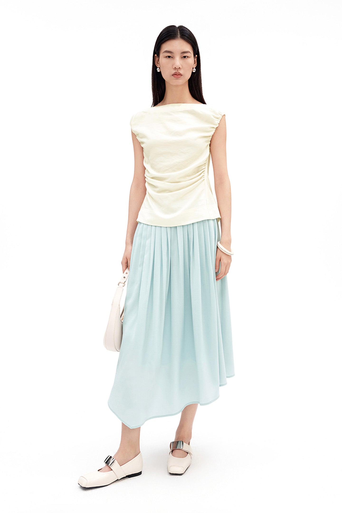 Classic Cropped V-Neck Vest (Acetate Blend)