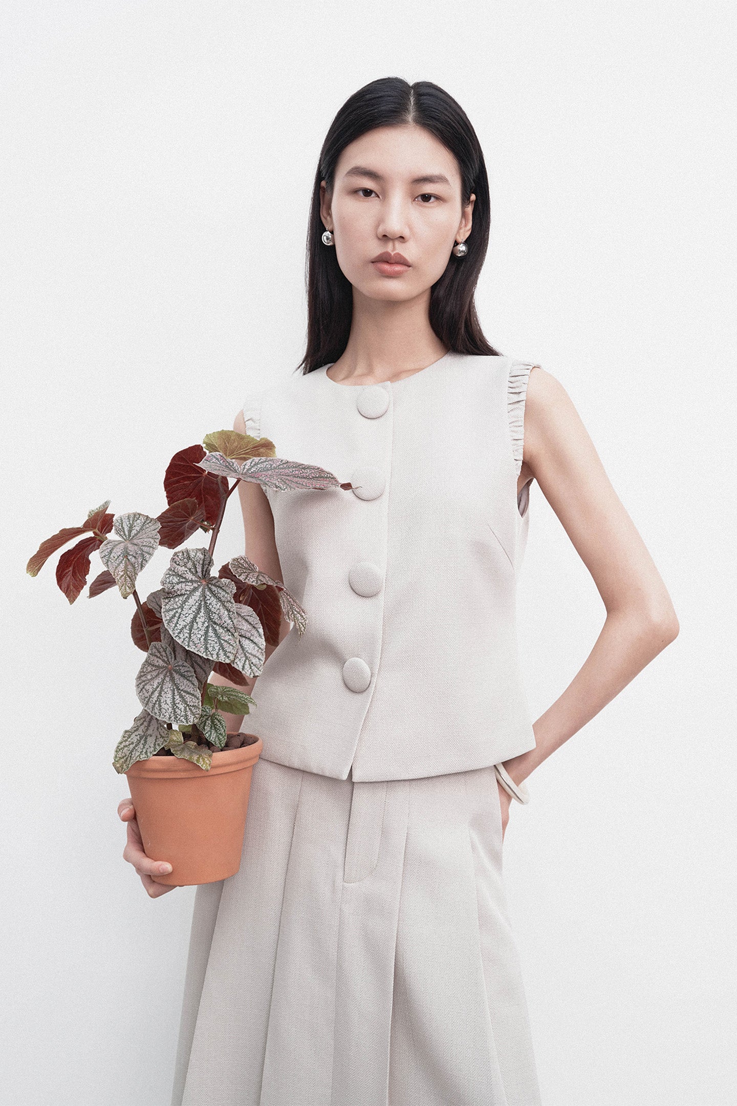 Vintage-Style Cropped Vest