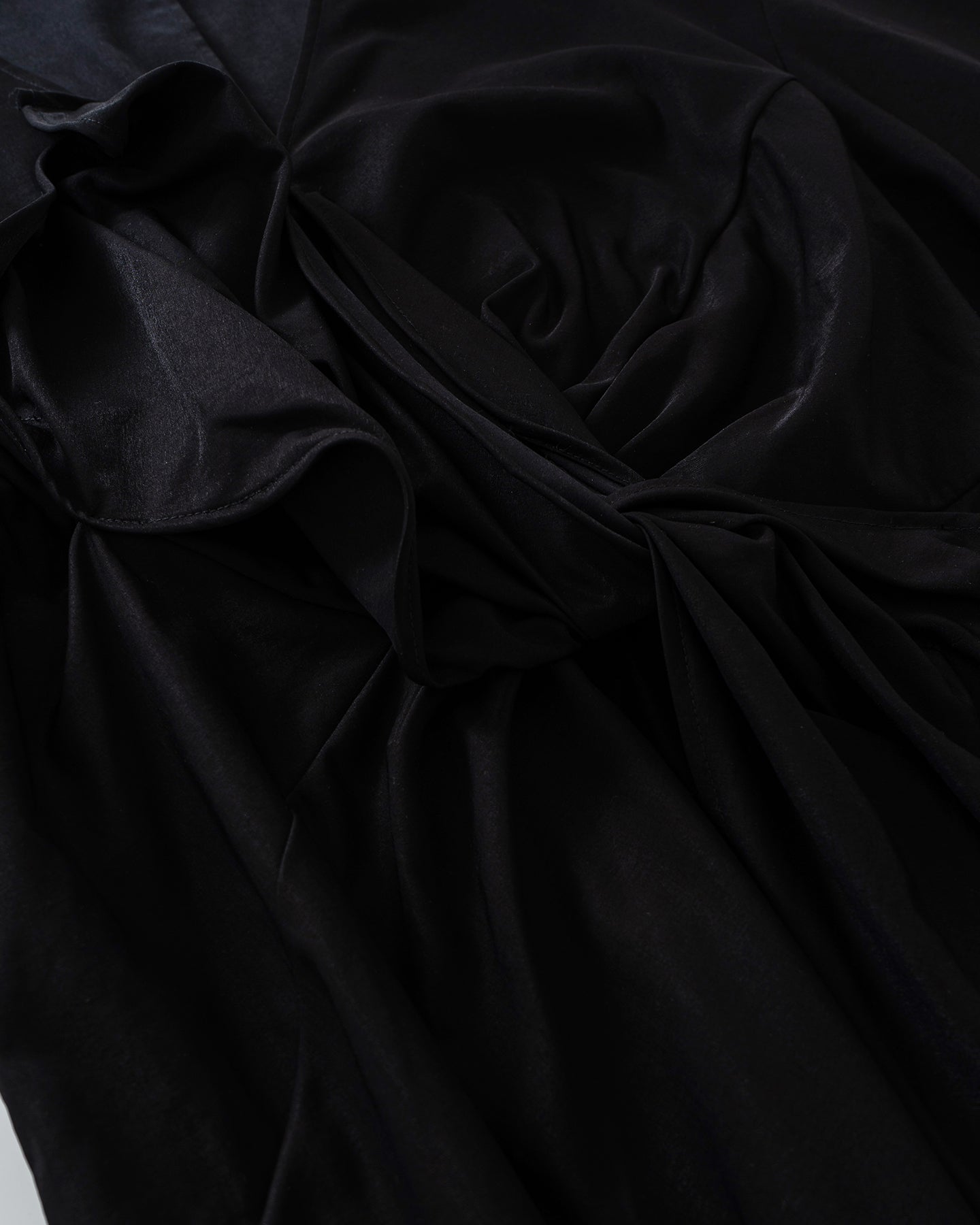 Lyocell blend V-neck twisted flower dress