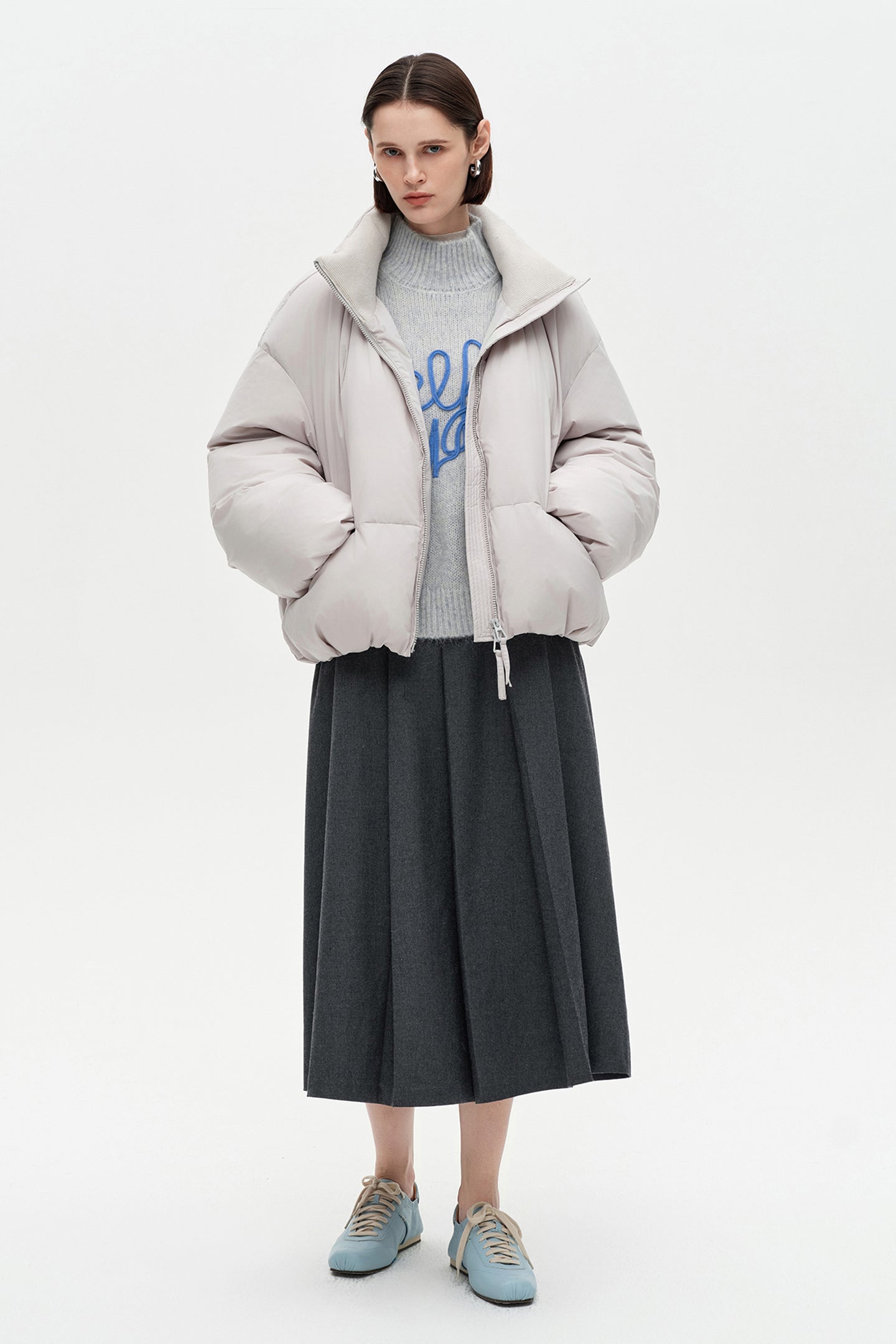SELFWHO Wool Turtleneck Sweater