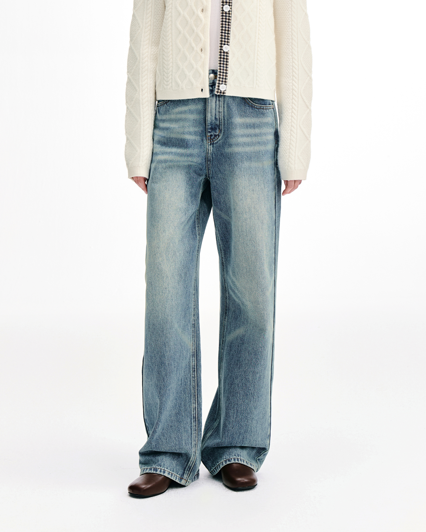High Rise Straight Jeans – Vintage Blue Wash