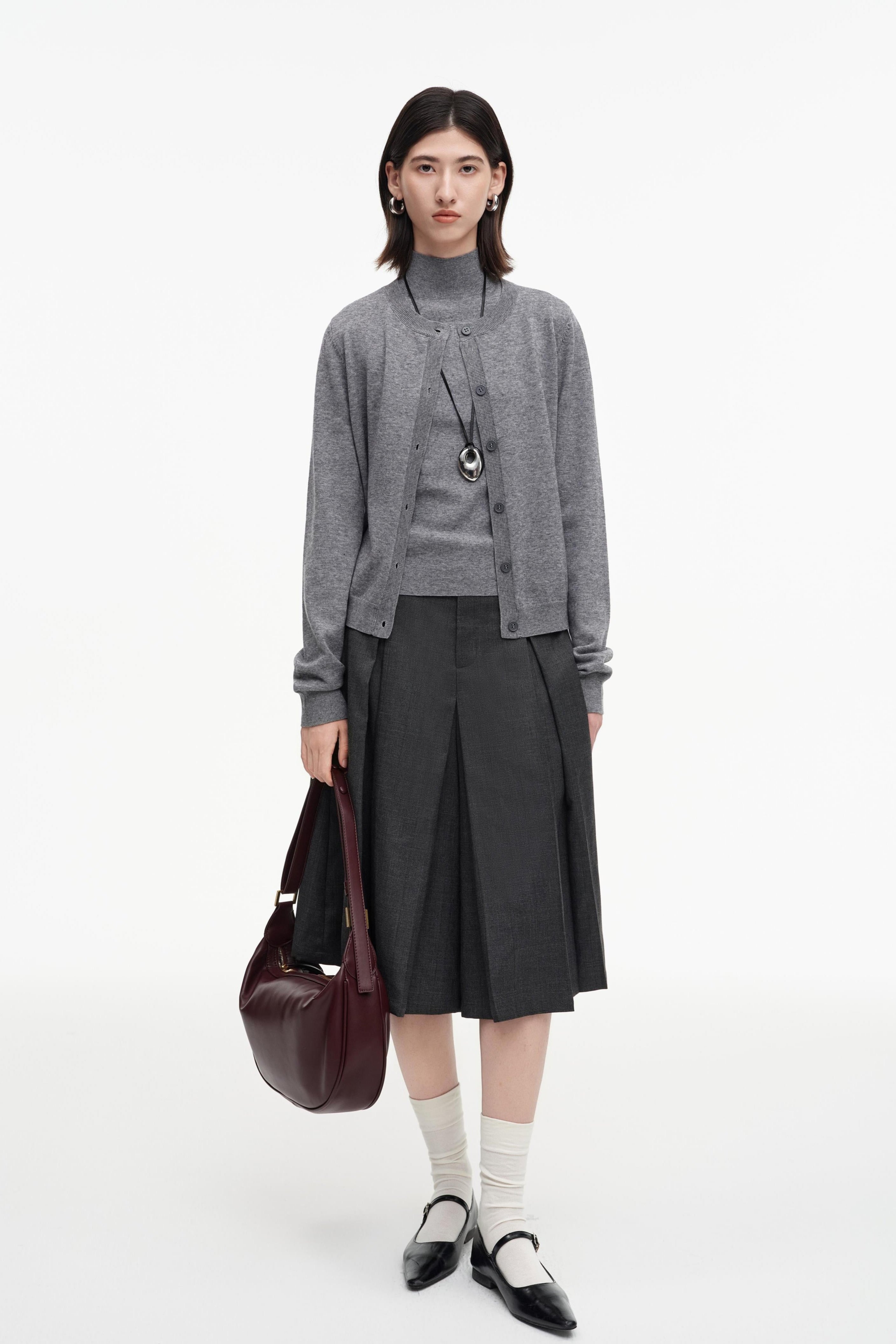 Sheep wool blend classic round neck knitted bottoming shirt + cardigan set