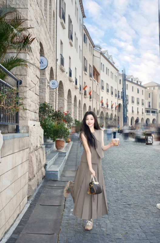 SELFWHO High Waist Casual Half-Length Pleated Skirt+Vest（The size is small, it is recommended to order a size up）