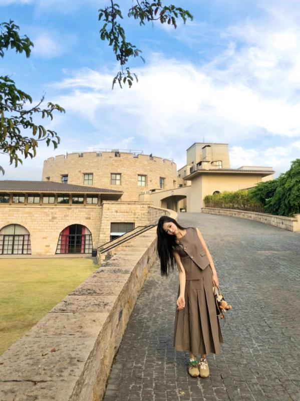 SELFWHO High Waist Casual Half-Length Pleated Skirt+Vest（The size is small, it is recommended to order a size up）