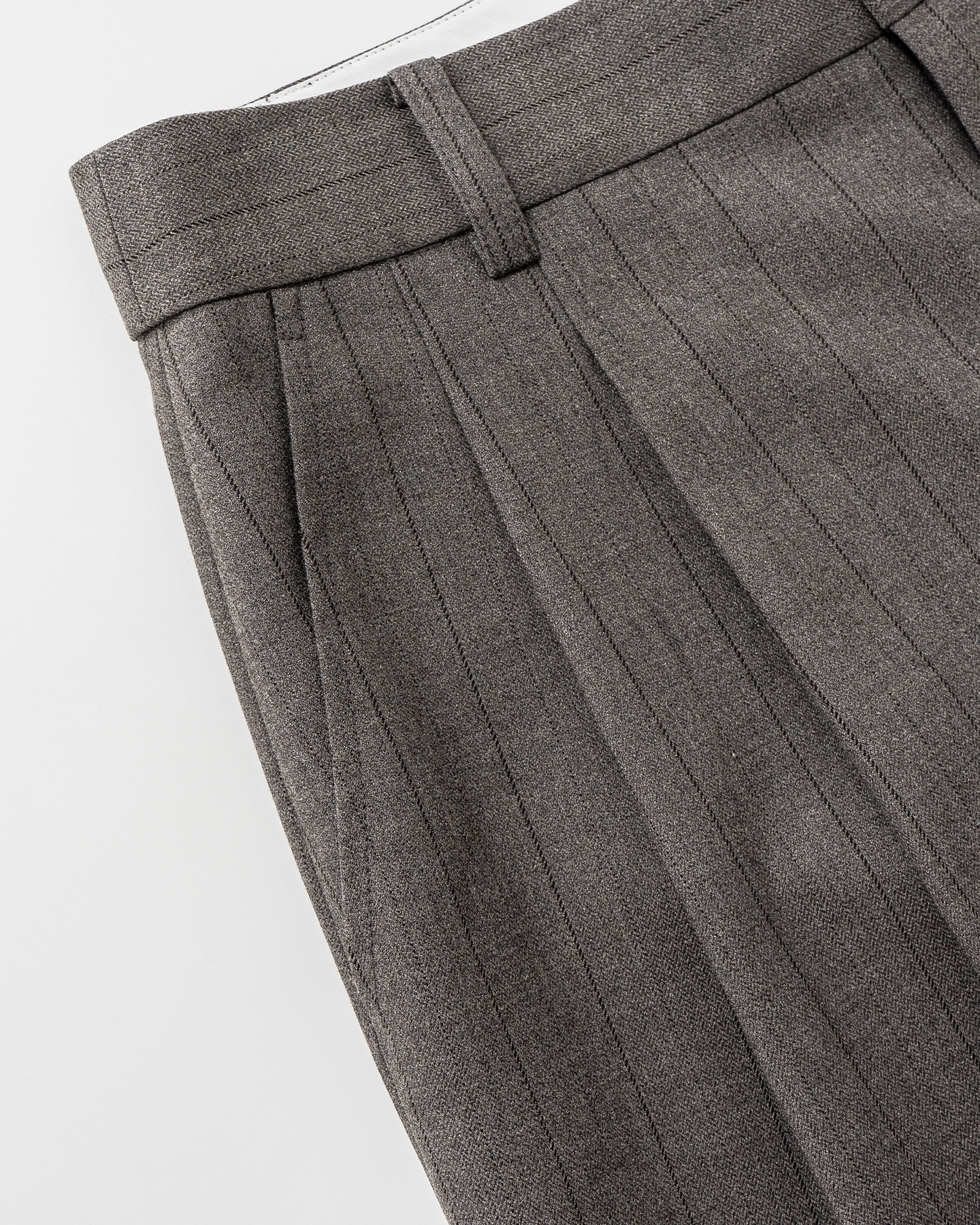 Pleated Straight-Leg Trousers – Textured Shadow Stripe