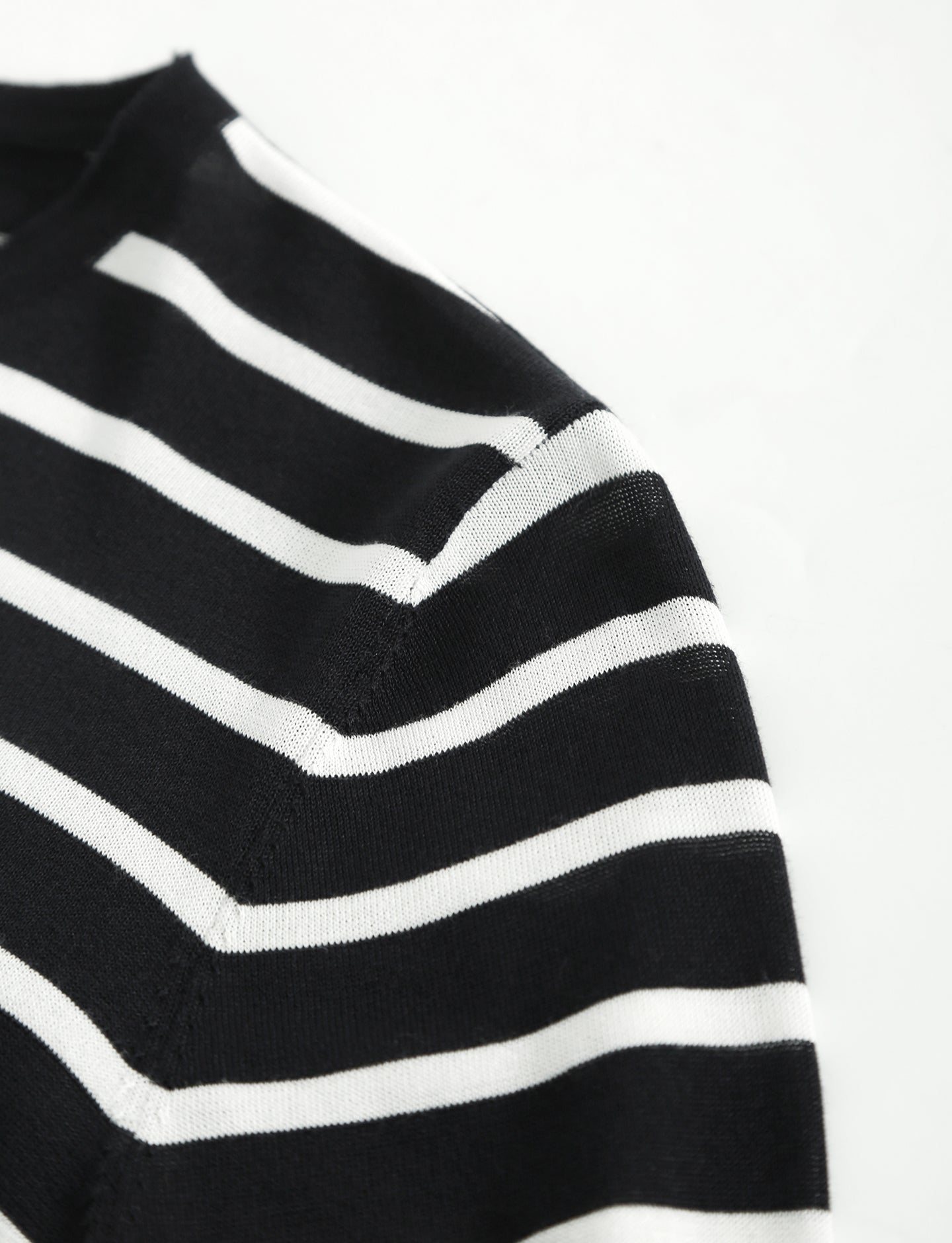 Striped knitted long sleeve top