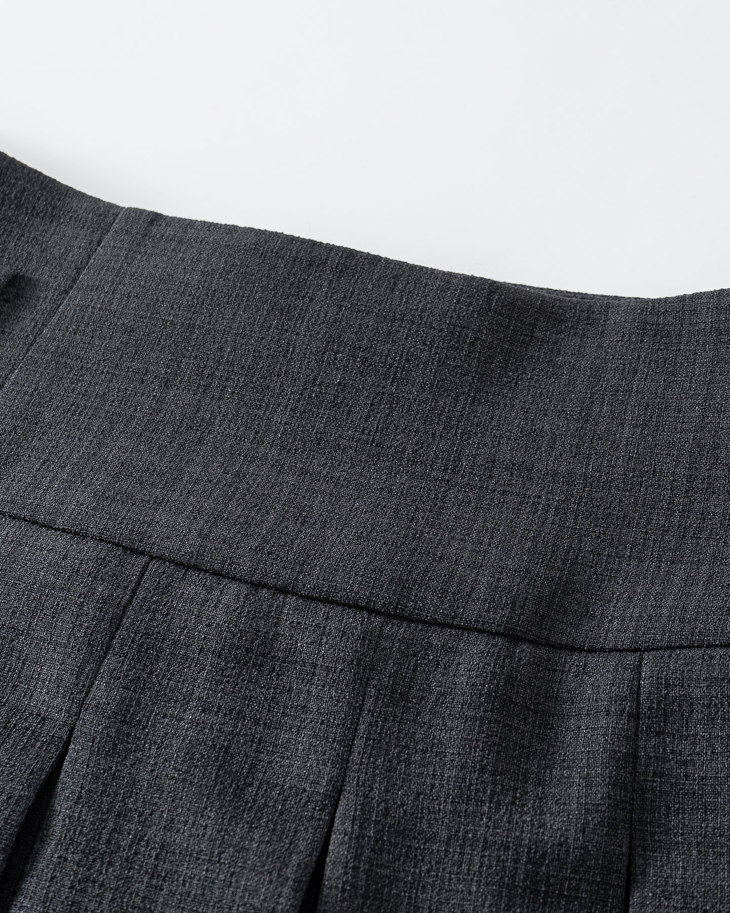 Loose-fitting Pleated Skirt