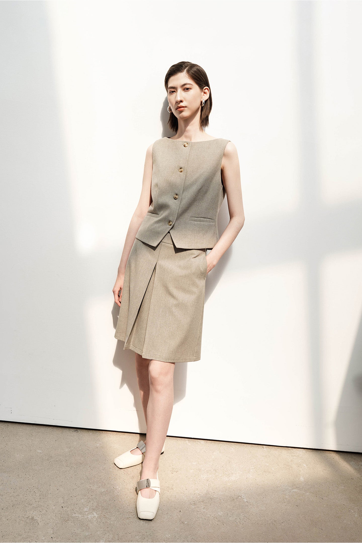 Classic Boat Neck Sleeveless Vest