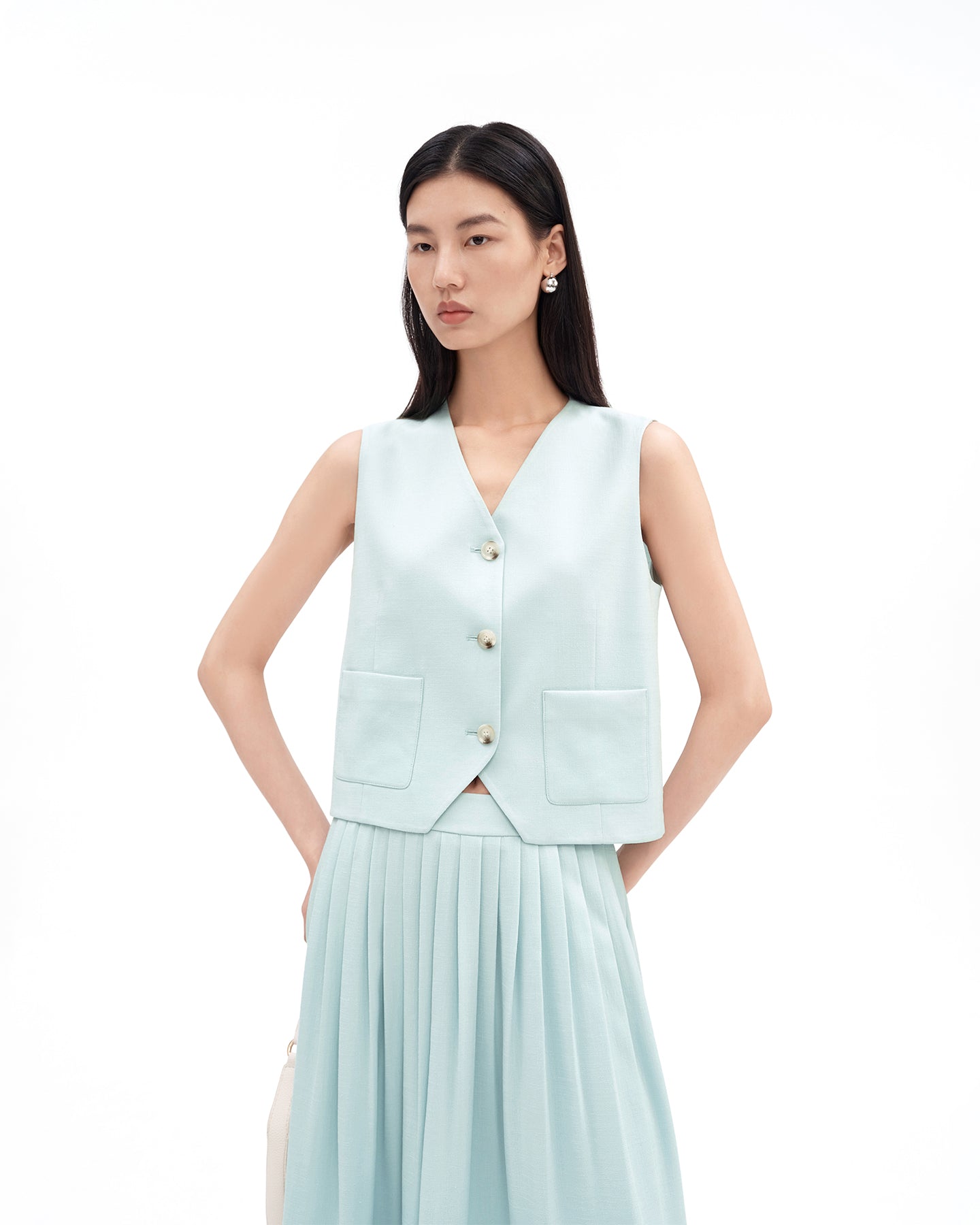 Classic Cropped V-Neck Vest (Acetate Blend)