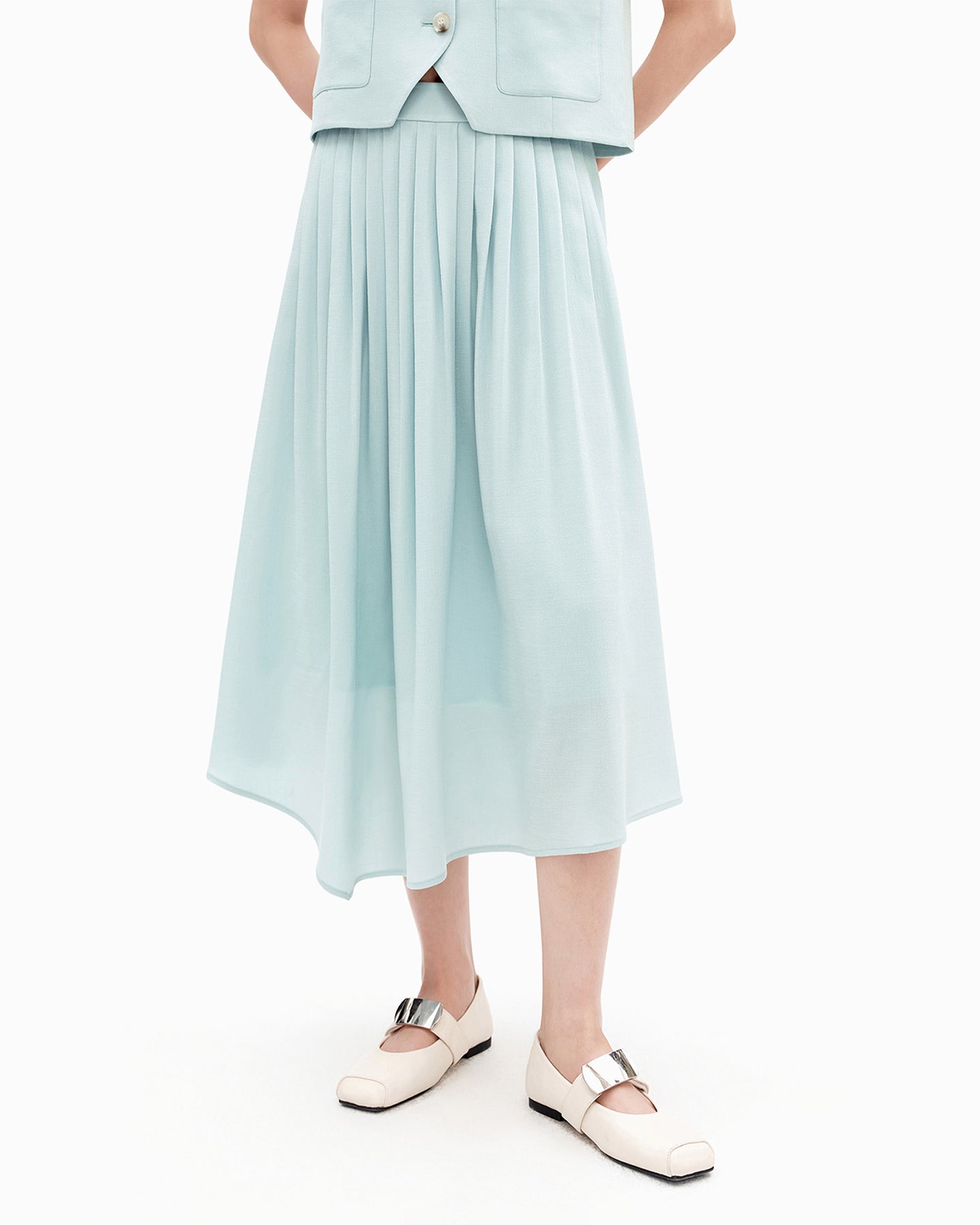 Classic Cropped V-Neck Vest (Acetate Blend)
