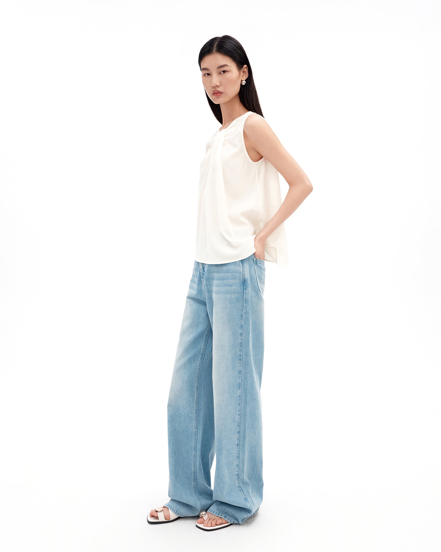 Mulberry Silk-Blend Pleated Sleeveless Vest