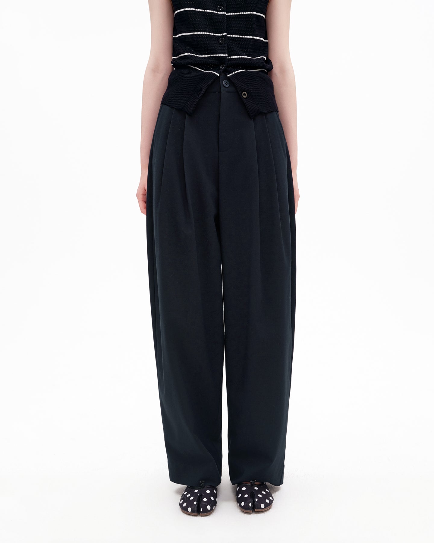 Classic Pleated Wide-Leg Casual Pants