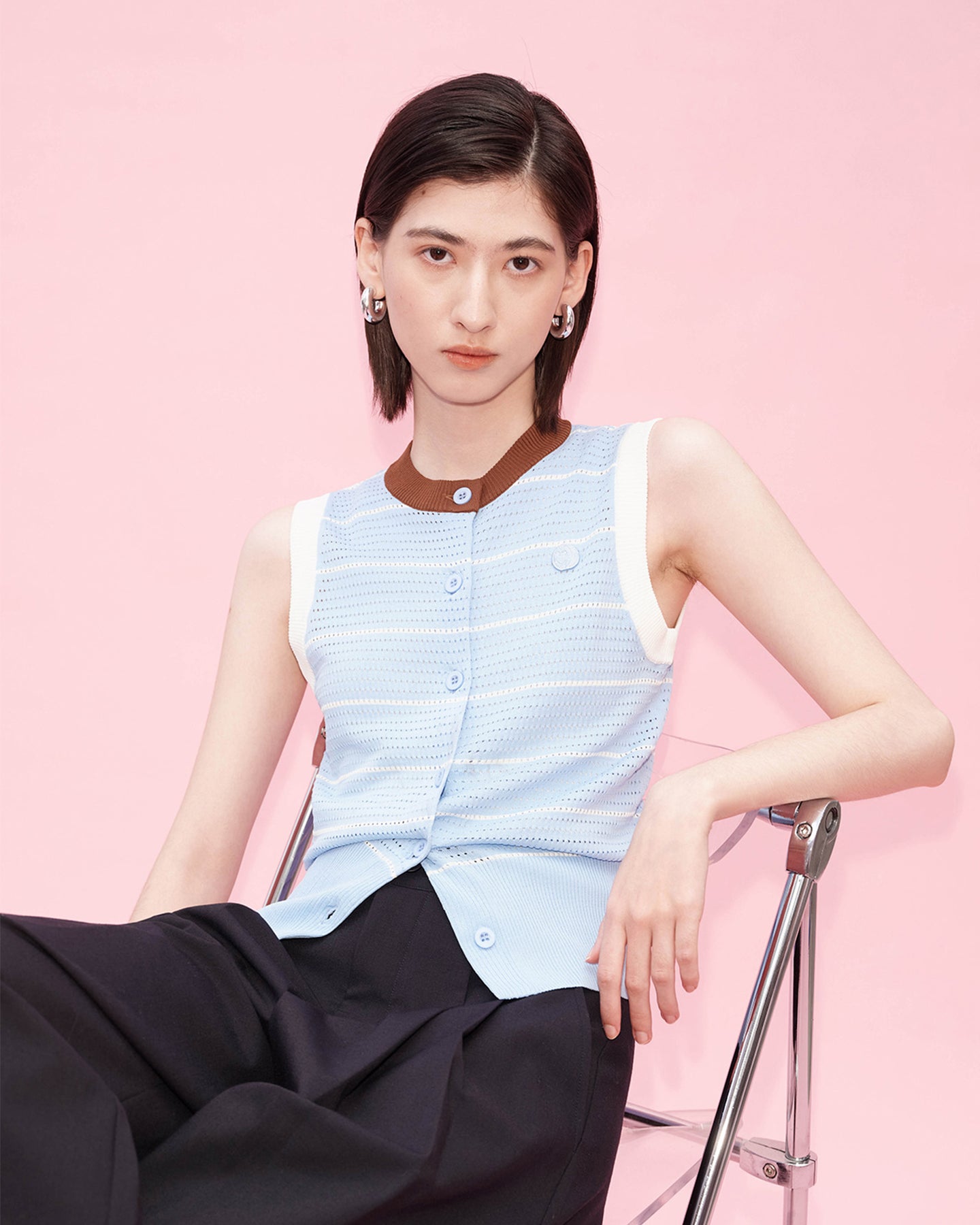 Classic Hollow-Out Short Vest