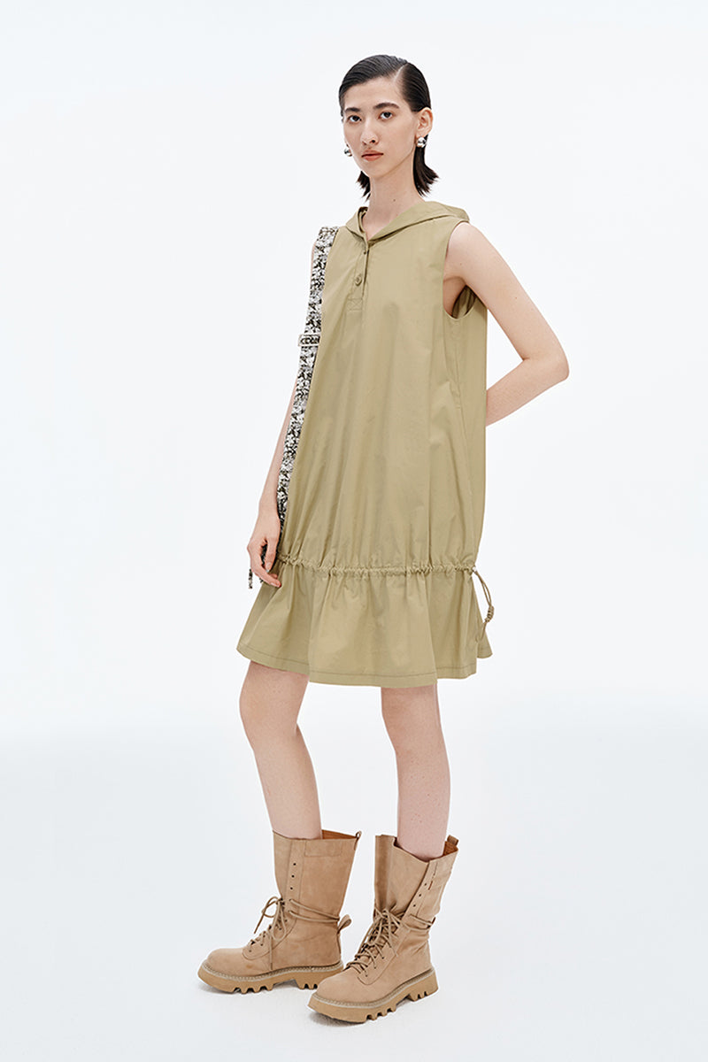 SELFWHO Khaki Pleated Design Hooded Sleeveless Dress