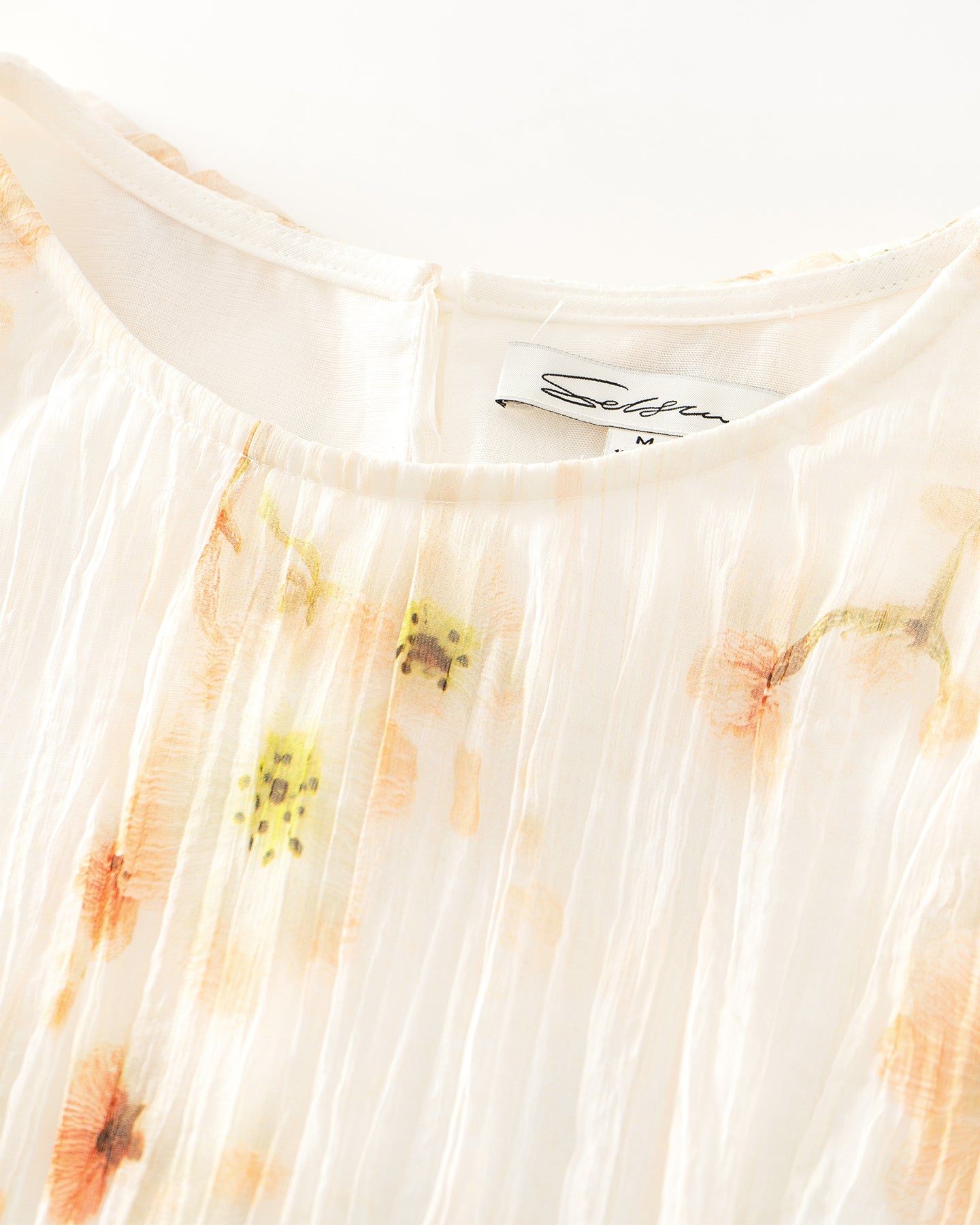 Vacation-Style Sleeveless Dress with Begonia Print