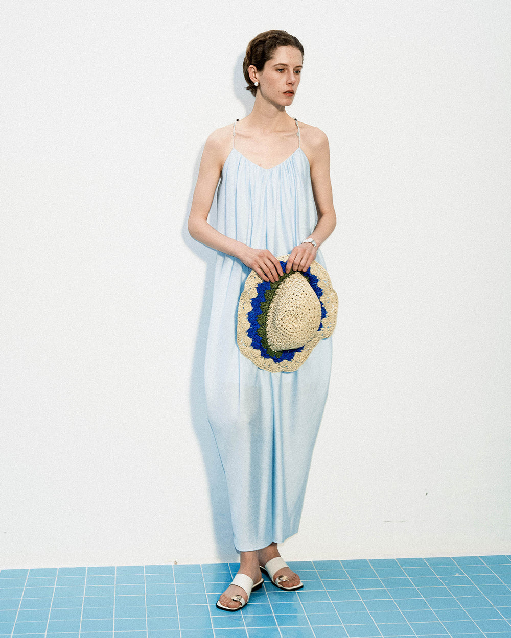 Colored stone woven U-neck camisole dress