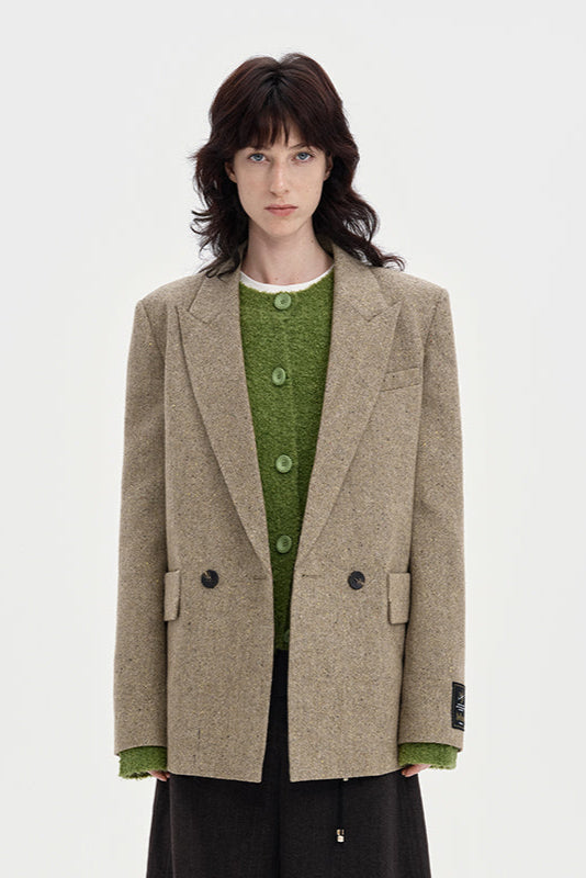 Retro old money style suit
